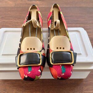 Talbots Floral Buckle Loafers Women’s Size 6.5B Multicolor Canvas Gold Accent